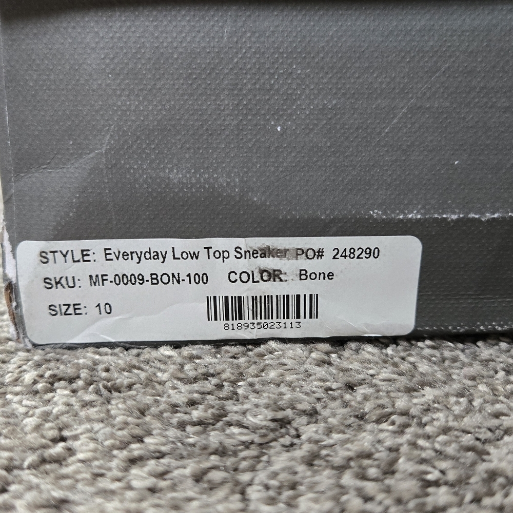 Nisolo Men's Low-Top Sneakers in Light Beige - Picture 13 of 14